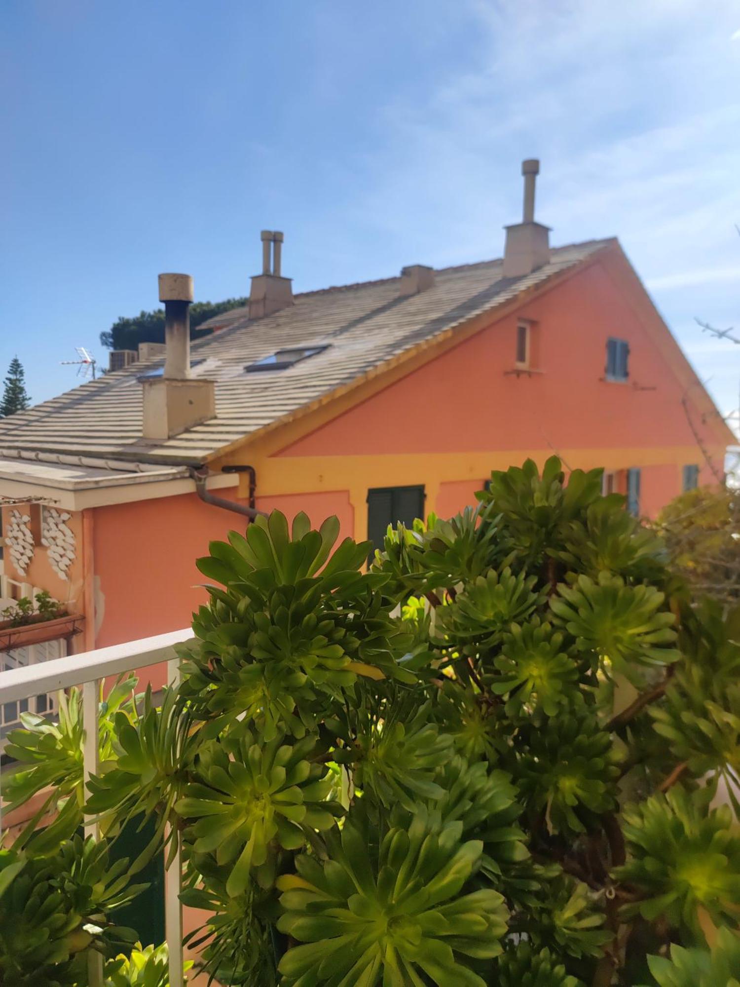 Dalla Spiaggetta A Quinto Genoa Bagian luar foto