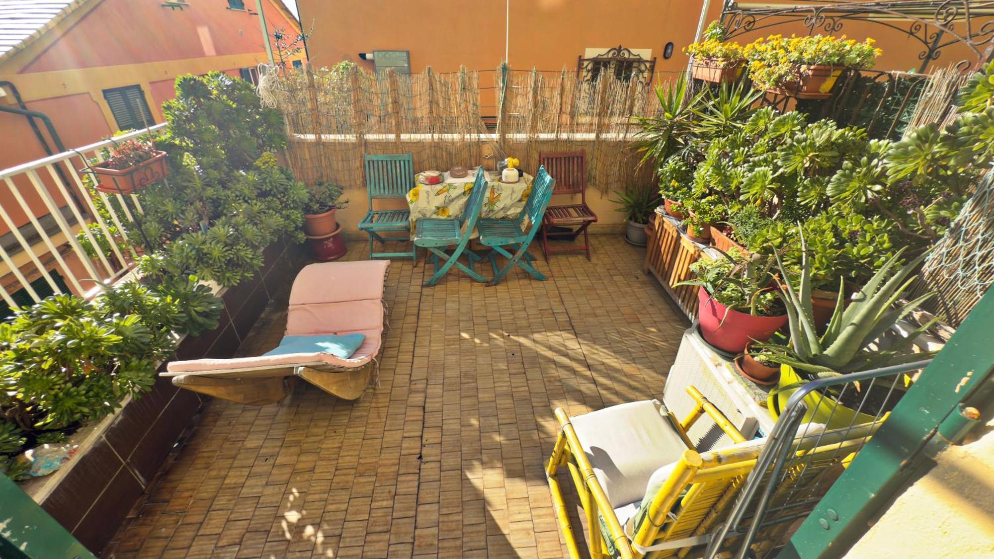 Dalla Spiaggetta A Quinto Genoa Bagian luar foto